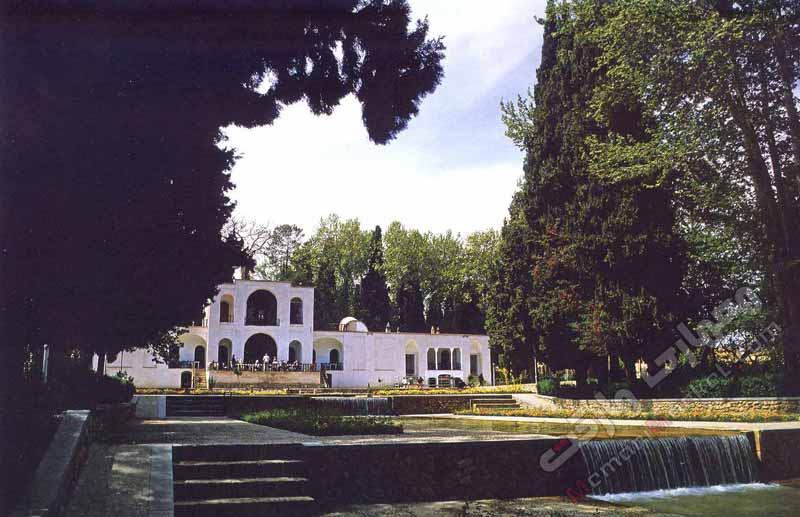 باغ شاهزاده ماهان و عمارت اصلی