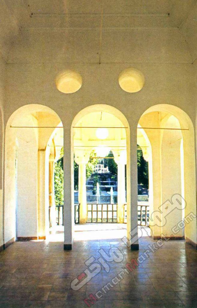 فضای داخلی طبقه دوم عمارت ورودی باغ شاهزاده ماهان