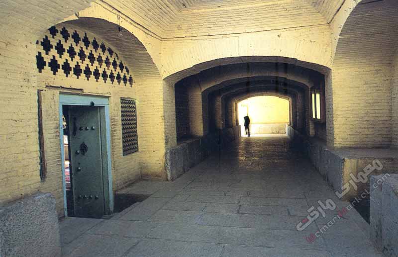 دالان مجاور شبستان شمالی مسجد رحیم خان