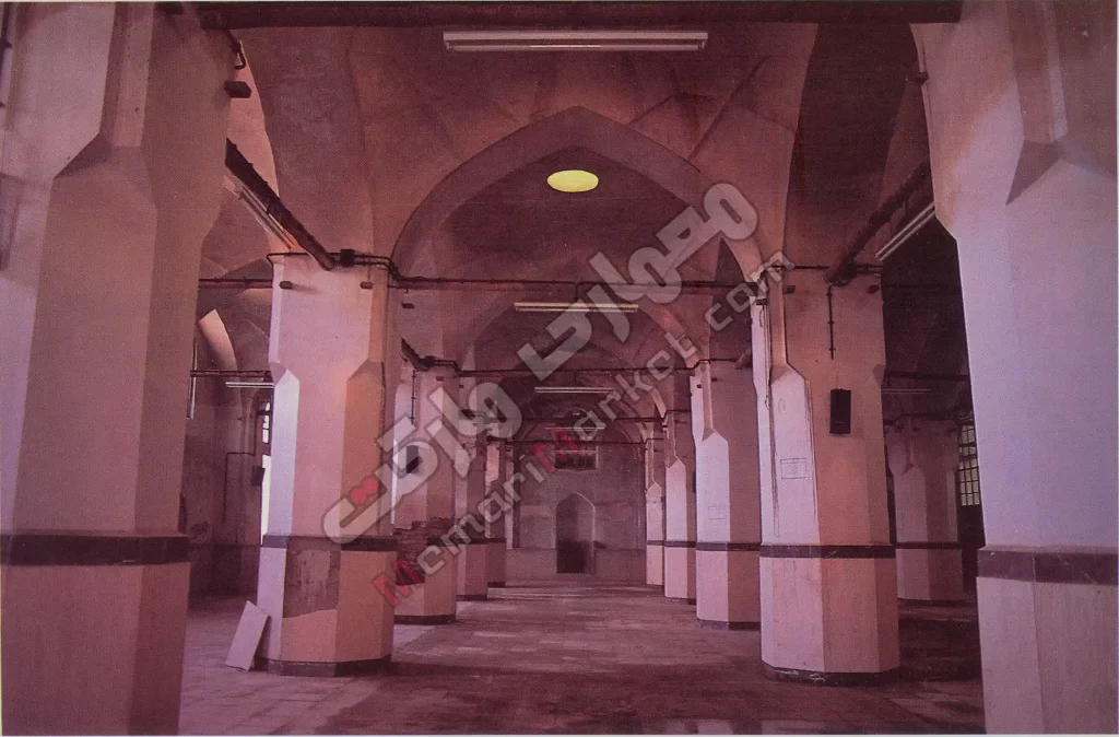 شبستان شرقی مسجد جامع تهران چهلستون