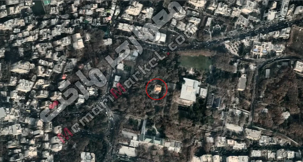 تصویر هوایی موقعیت کوشک احمدشاهی در مجموعه کاخ نیاوران